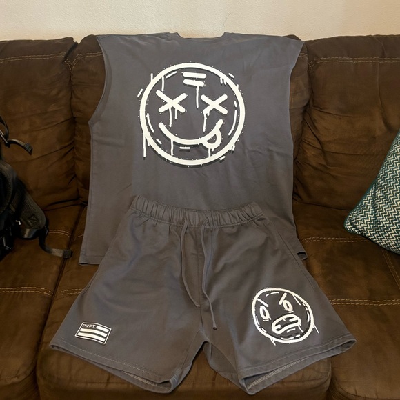 Men 2 Piece Short Set - Picture 2 of 14